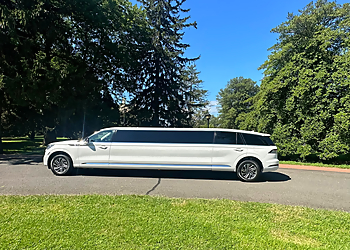 First Class Limousine  Paterson Limo Service image 1
