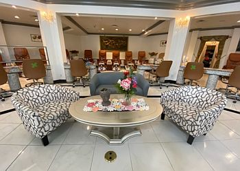 3 Best Nail Salons in Louisville, KY - Expert Recommendations