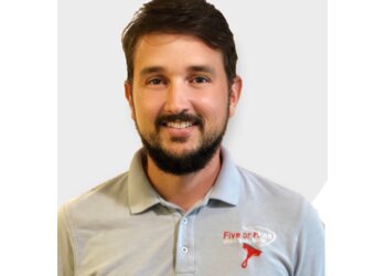 Oakland Window Cleaners Five or Free Window Cleaning