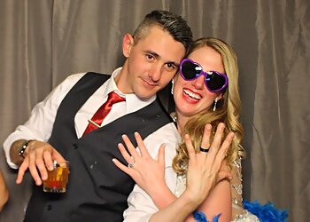 Cincinnati Photo Booth Companies Flash Cube Photo Booths