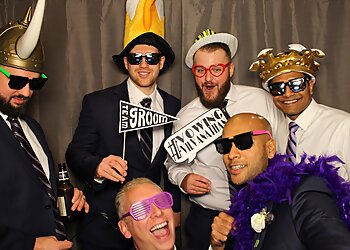 Cincinnati Photo Booth Companies Flash Cube Photo Booths