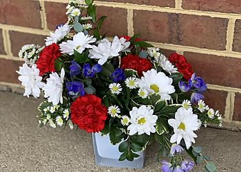 Hampton Florists Floral Fashions