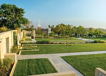 Los Angeles Funeral Homes Forest Lawn