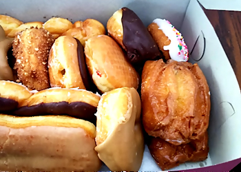 Santa Clarita Donut Shops Foster's Donuts