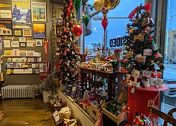 Chicago Gift Shops Foursided Card + Gift