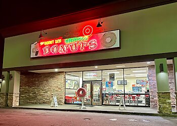 Nashville Donut Shops Fox's Donut Den