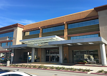 Santa Clarita Gynecologists Frances H. Yuan, MD