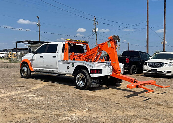 Laredo Towing Companies Freddy's Towing and Recovery, LLC.