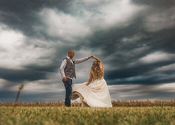 Fresh Feature Photography LLC - Olathe, KS Wedding Photographers - Professional Highlights