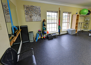 Irving Physical Therapists Fritzi Q., PT, DPT - ATHLETICO PHYSICAL THERAPY IRVING