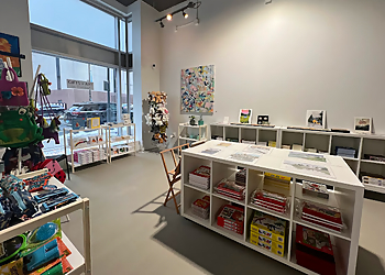 Hartford Gift Shops GIFTS + ART on Trumbull