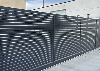Glendale Fencing Contractors GNG Vinyl Fencing Inc.