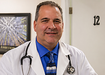 Gabriel Fernandez, MD - SIGNATUREMD Gabriel Fernandez, MD - Fayetteville, NC Primary Care Physicians - Doctor Portrait Image