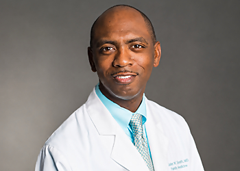 Gale Jackson, MD - PREMIER MEDICAL GROUP Gale Jackson, MD - Clarksville, TN Primary Care Physicians - Doctor Portrait Image