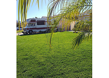 Glendale Lawn Care Services Gardening Service | House Face