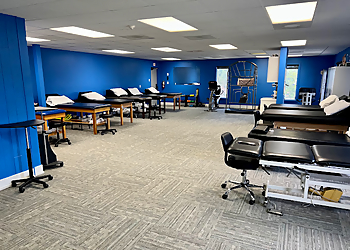 Garrett Desrosiers, PT, DPT - PRORESULTS PHYSICAL THERAPY - Escondido, CA Physical Therapists - Treatment Room Image