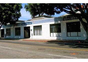 ca v body auto oakland CA Review ThreeBestRated Auto Body in  Oakland, 3  Shops Best