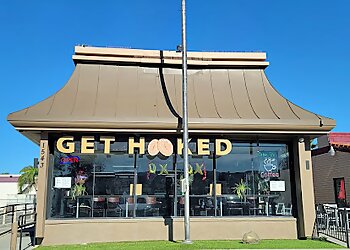 Simi Valley Bagel Shops Get Hooked