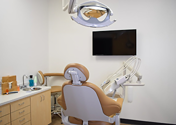 Laredo Cosmetic Dentists Gilberto Castillo - MENTA DENTISTRY