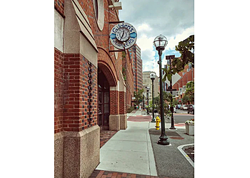 Gilden's Jewelers - New Haven, CT Jewelry - Business Exterior Image