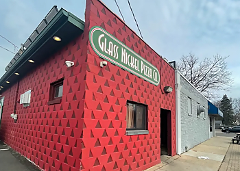 Madison Pizza Places Glass Nickel Pizza Co.