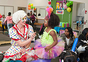 Montgomery Face Painting Glitterbug the Clown