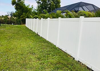 Cape Coral Fencing Contractors Global Fence, Inc.