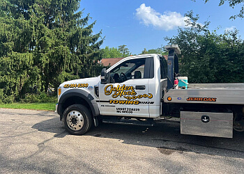 Golden Hook Towing Pittsburgh Towing Companies