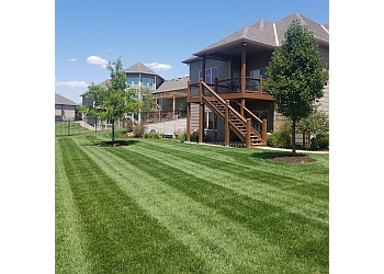 3 Best Lawn Care Services in Wichita, KS - ThreeBestRated