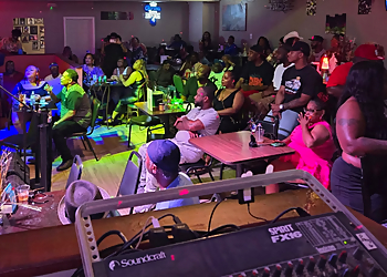 Clarksville Night Clubs Good People Lounge