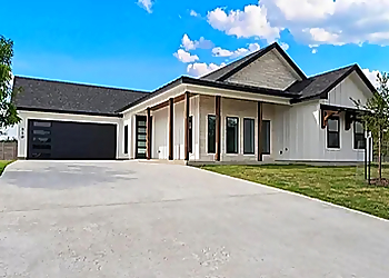 Grace Custom Contracting & Design - Waco, TX Home Builders - Work Image