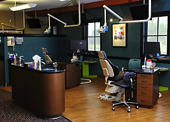Gracie Sturdivant, DDS - RGV Orthodontics - McAllen, TX Orthodontists - Treatment Room Image