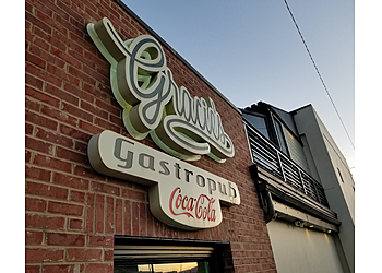 Salt Lake City Sports Bars Gracie's