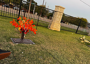 Grand Prairie Landmarks Grand Prairie Memorial Gardens
