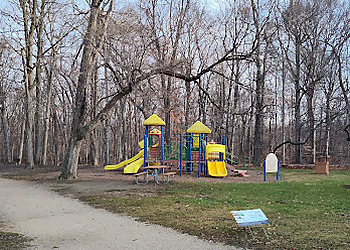 Lansing Public Parks Grand Woods Park