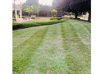 Aurora Lawn Care Services Great-Greens A Lawn Maintenance Company