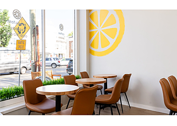 Green & Tonic - Stamford, CT Smoothie and Juice Bars - Table Setup Image