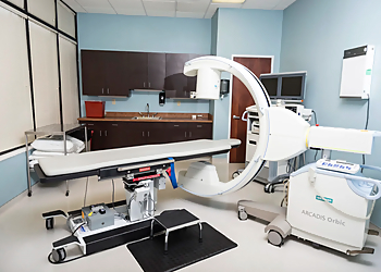 Gregory Ball, MD - Chattanooga, TN Pain Management Doctors - Treatment Room Image