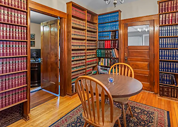 Detroit DUI Lawyers Gregory J. Boulahanis - BOULAHANIS & ASSOCIATES