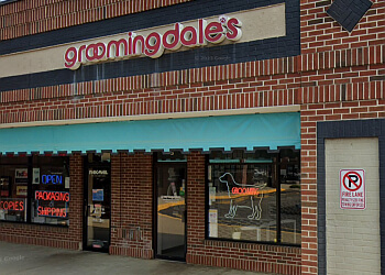 Groomingdale's
