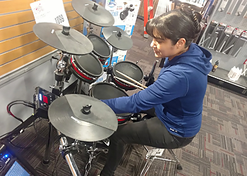 Guitar Center Riverside - Riverside, CA Music Schools - Practice Image