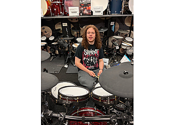 Guitar Center Rockford - Rockford, IL Music Schools - Practice Image