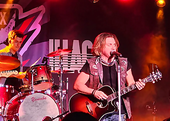 Overland Park Night Clubs Guitars and Cadillacs