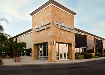 Lakeland Dentists Gustavo Parajon, DDS - VILLAGE PLAZA DENTAL DESIGNS