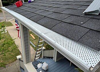 Chicago Gutter Cleaners Gutter Santiago