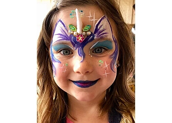 HAPPY RAINBOW ARTISTIC FACE PAINTING HAPPY RAINBOW ARTISTIC FACE PAINTING