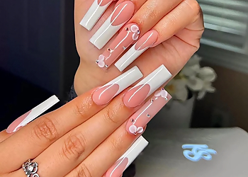 Fargo Nail Salons Hera Nail Bar & Head Spa