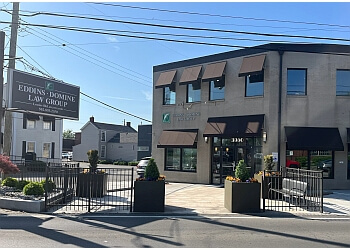 Louisville Business Lawyers H. Kevin Eddins - EDDINS DOMINE LAW GROUP PLLC