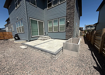 Aurora Landscaping Companies HLE Landscaping & Concrete