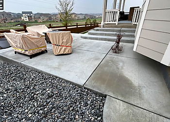 Aurora Landscaping Companies HLE Landscaping & Concrete